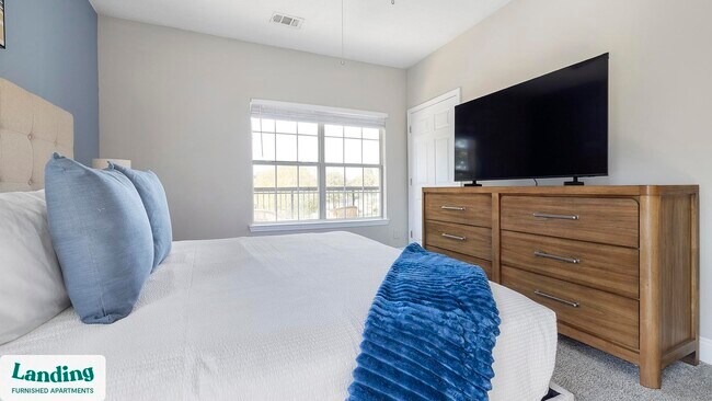 Foto del edificio - 100 Crossing Blvd