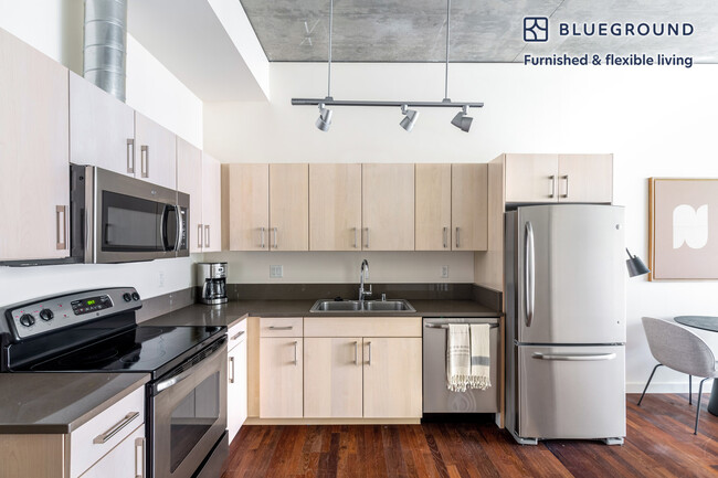 Building Photo - 520 Occidental Ave S