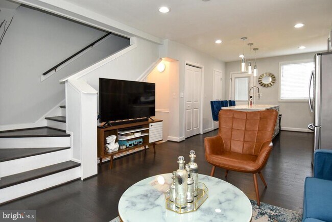 Building Photo - 4220 Fort Dupont Terrace SE