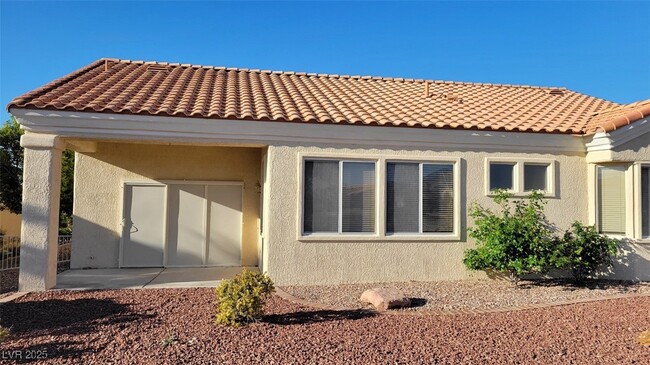 Building Photo - 10420 Sawmill Ave
