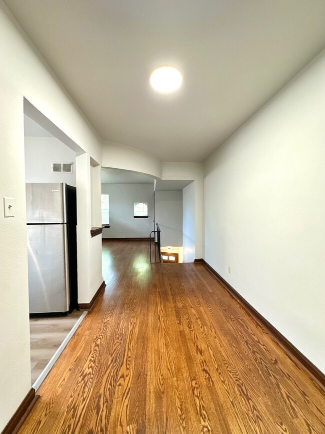 Foto del edificio - 4637 Jamieson Ave