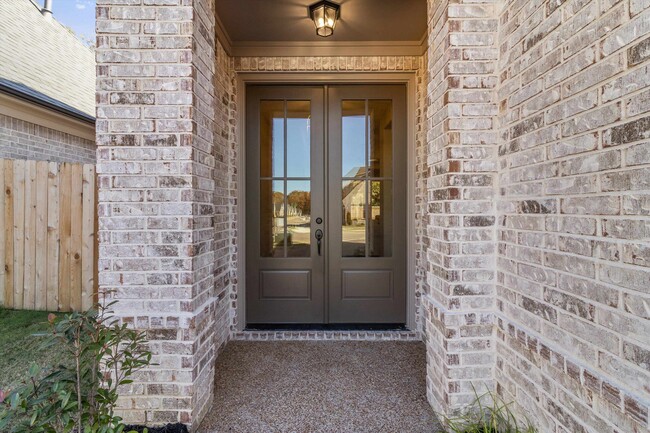 Building Photo - 584 Holden Dr