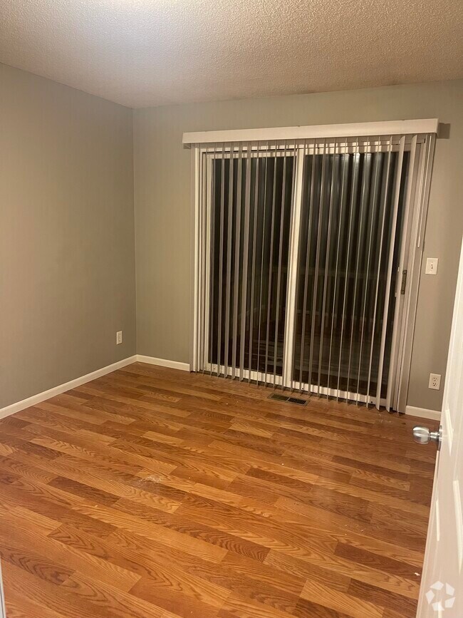 Lake Eden North Apartments for Rent with Washer & Dryer Eden Prairie