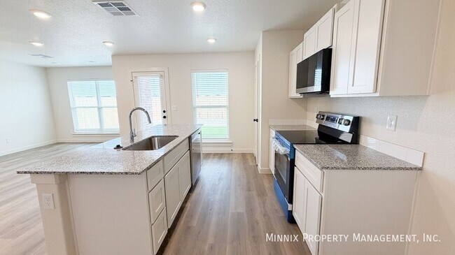 Building Photo - 5627 Colgate St