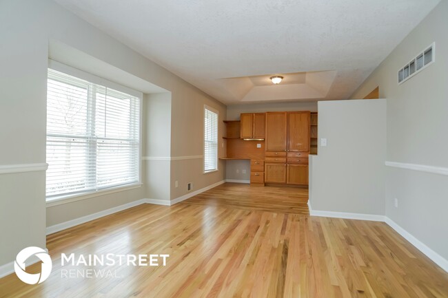 Foto del edificio - 417 NE Colonial Ct