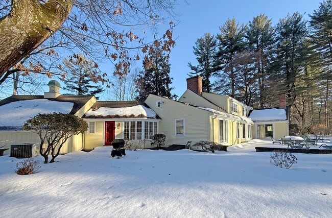Foto del edificio - 74 Prynne Ridge Rd