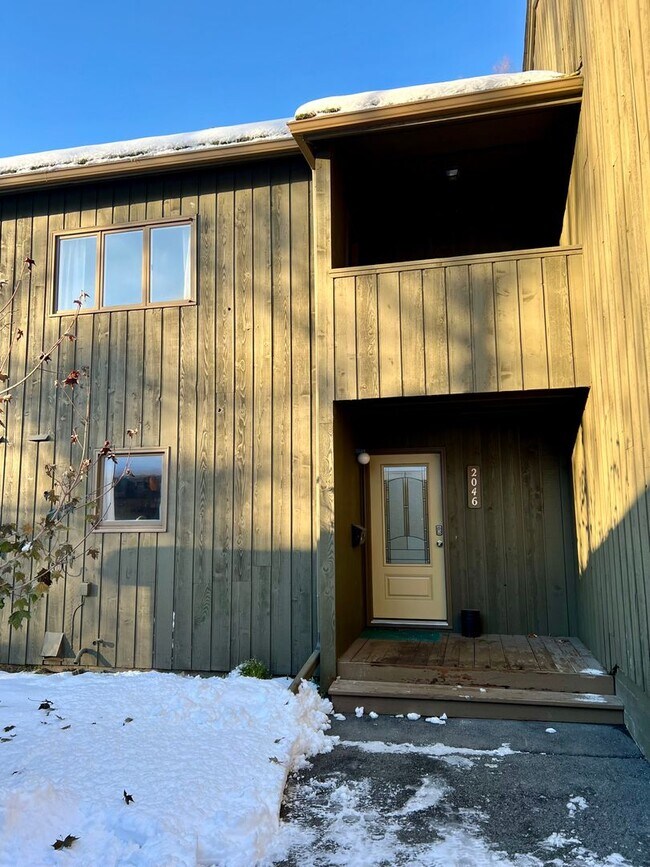 Photo - Available in July! Pet Friendly Fully Furn... House