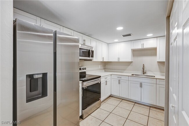 Foto del edificio - 5453 16th Pl SW