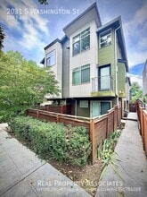 Building Photo - 2031 S Washington St