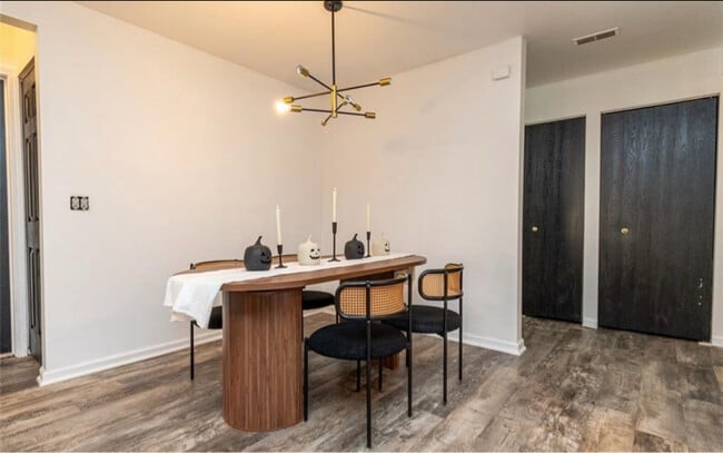 Building Photo - 867 Amanda Ln