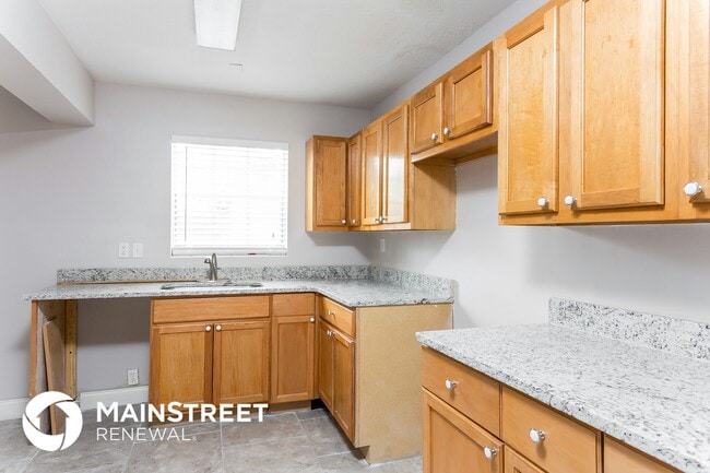 Foto del edificio - 1433 Hillcrest Dr