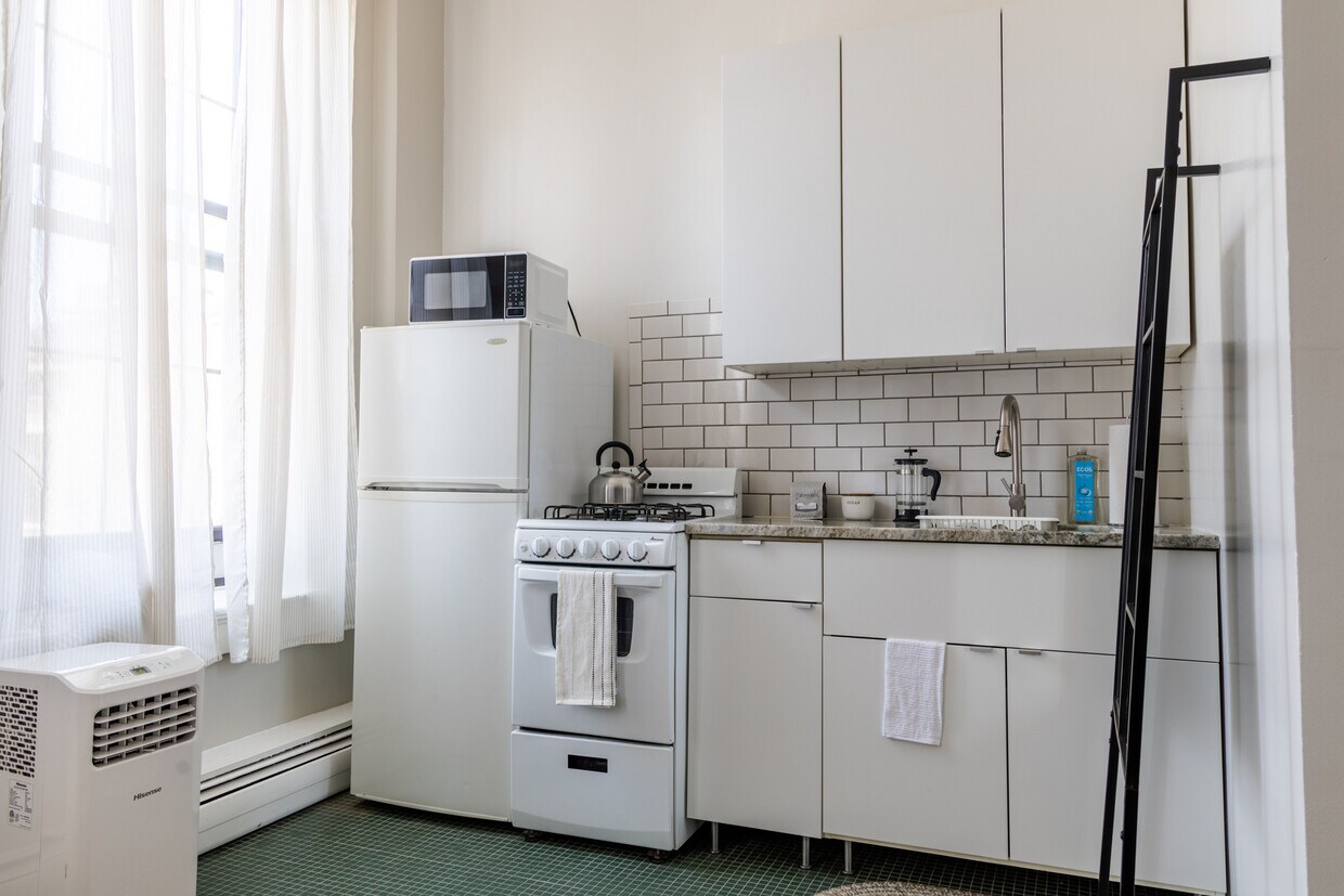 Foto principal - 132 W Court St