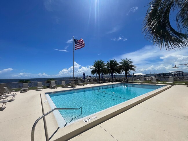 Building Photo - For Lease - 2BR/1BA at Landmark Condominiums!