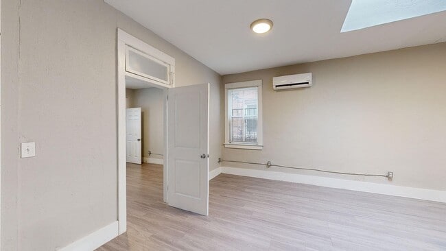 Building Photo - 1116 13th St