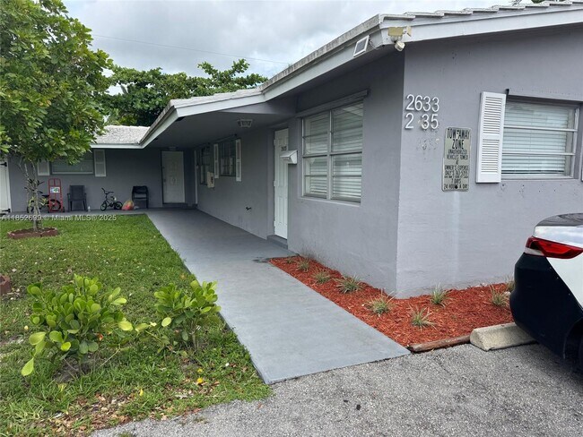Foto del edificio - 2633 NW 9th Ave