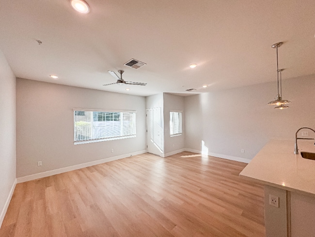 Photo - 3301 N 18th St Townhome