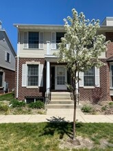 Building Photo - 2721 Hampton St