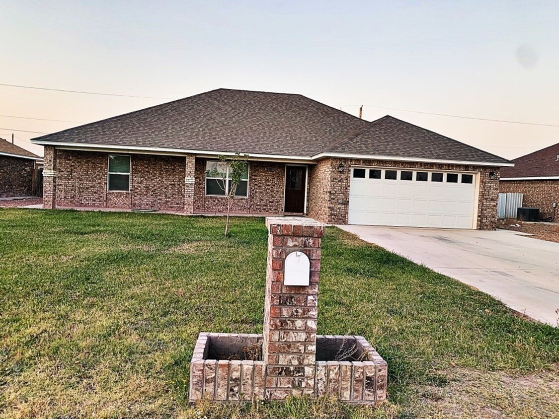 Primary Photo - Beautiful all brick home