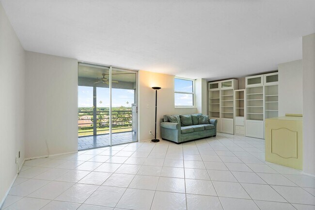 Foto del edificio - 6161 NW 2nd Ave