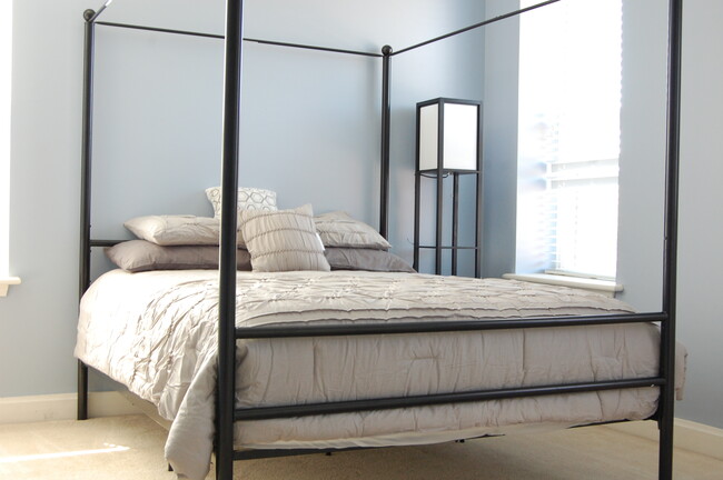 Master Bedroom - 1087 S Taylor Ave