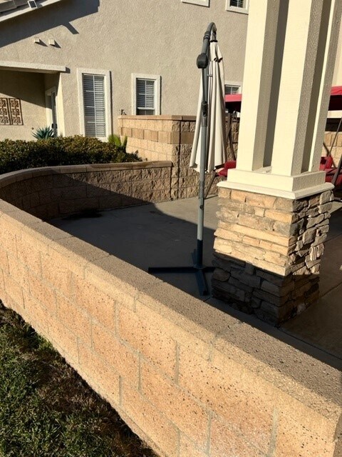 Foto del edificio - 15755 Roan Rd