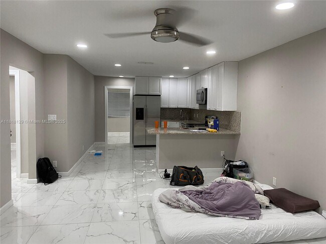 Foto del edificio - 7761 NW 42nd Pl