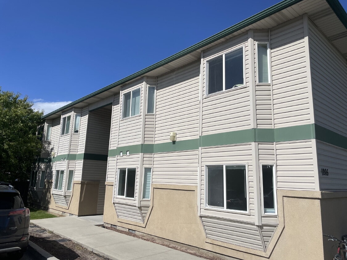 Primary Photo - Lower Leval 2 Bed 1 Bath