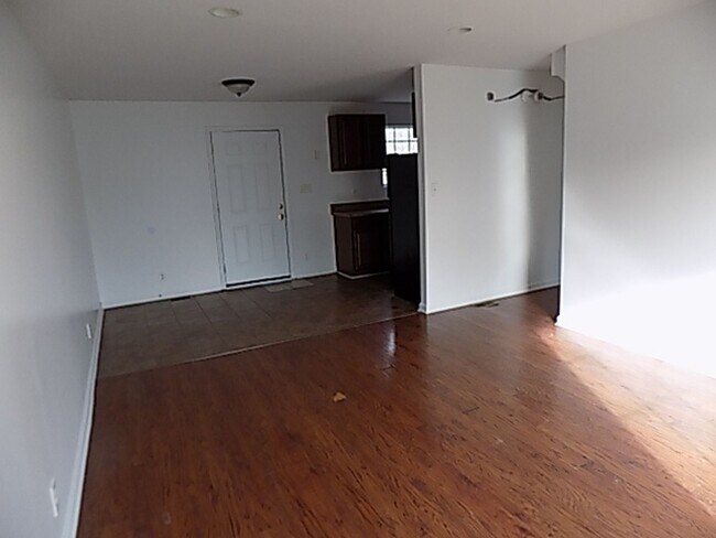 Building Photo - *** UPGRADED CAPE COD HOME ***