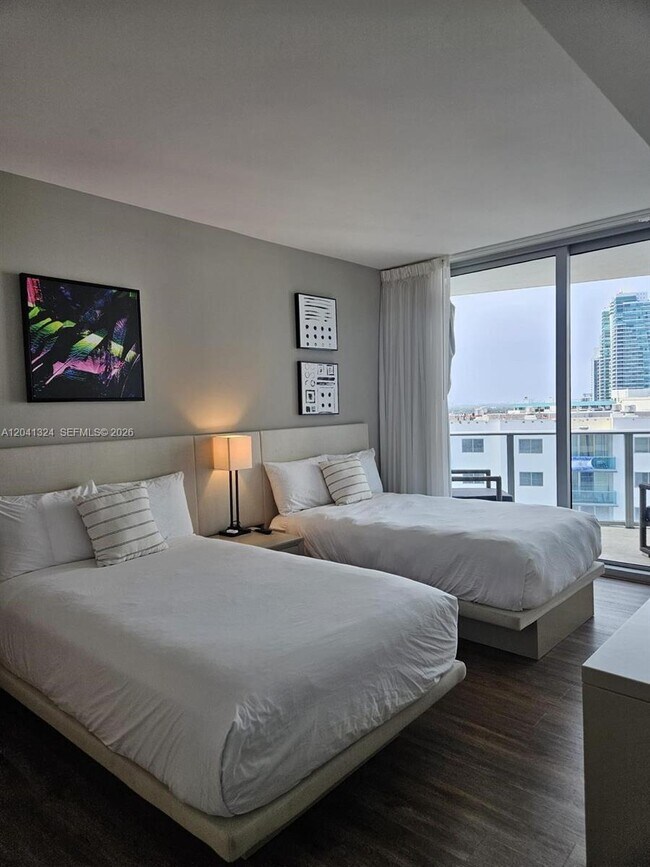 Foto del edificio - 4111 S Ocean Dr