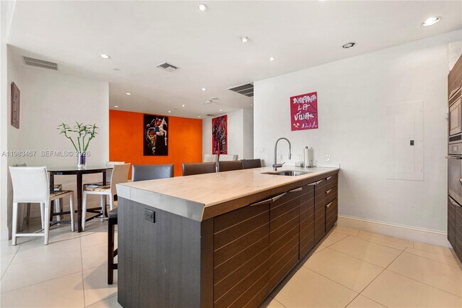 Foto del edificio - 200 Biscayne Blvd Way