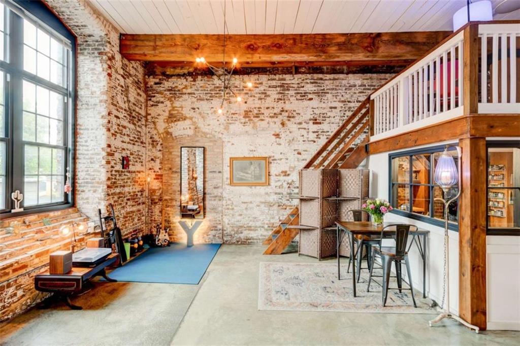 Foto principal - 170 Boulevard NE