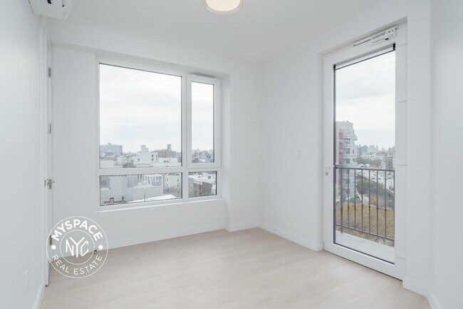 Foto del edificio - 280 Meeker Ave