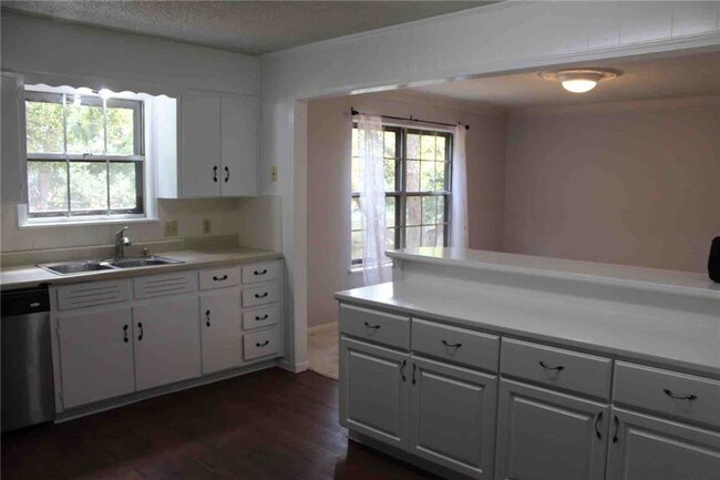 Foto del edificio - 7907 Havenwood Dr