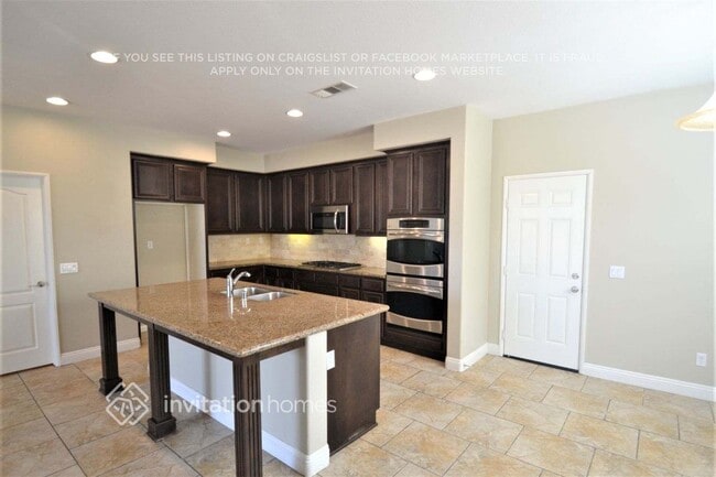 Foto del edificio - 30262 Trois Valley St