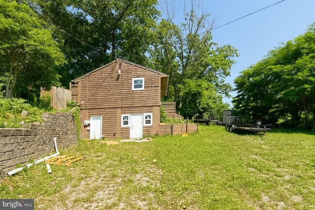Foto del edificio - 7699 Hedgesville Rd