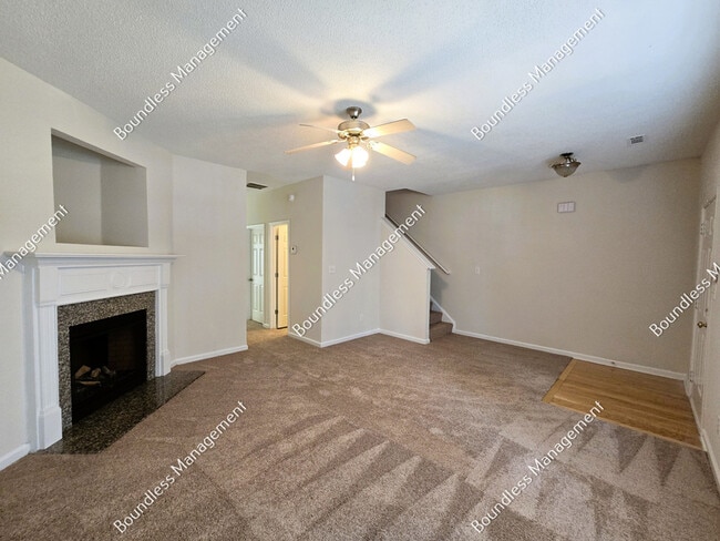 Building Photo - 6105 Capitol Knoll