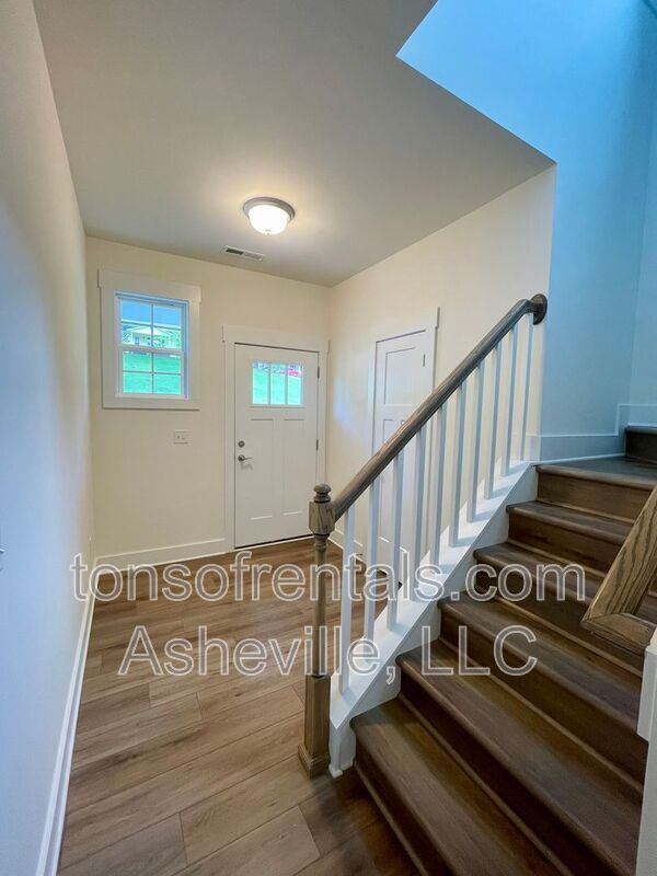 Building Photo - 96 Avondale Rd