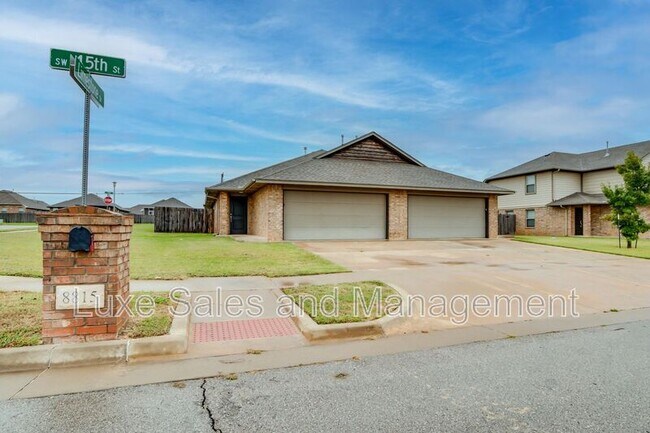 Photo - 8815 SW 45th St Apartment