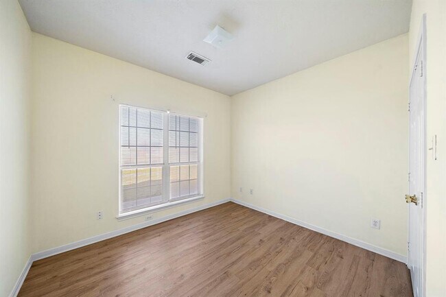 Building Photo - 8058 Constellation Ln