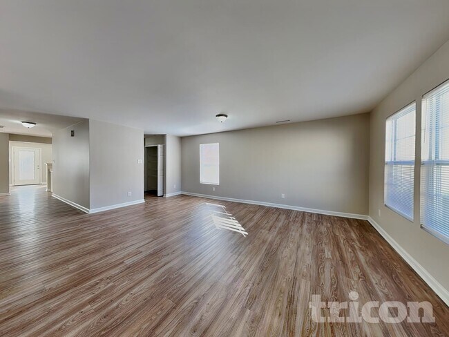 Foto del edificio - 1210 Willow Bridge Ct