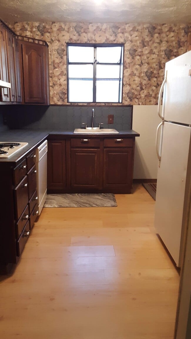 Building Photo - 23 E Euclid Ave