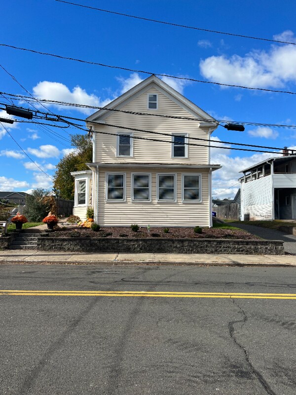 Primary Photo - 134 Liberty St