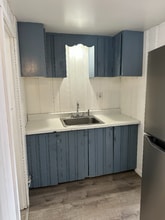 Building Photo - 17 M St