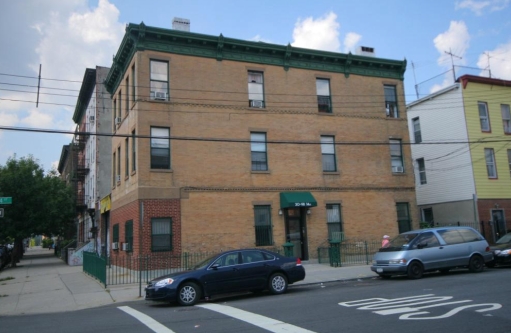 Primary Photo - 30-98 14th St