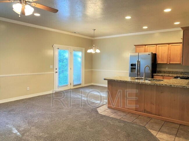 Building Photo - 6779 Sienna Park Ln