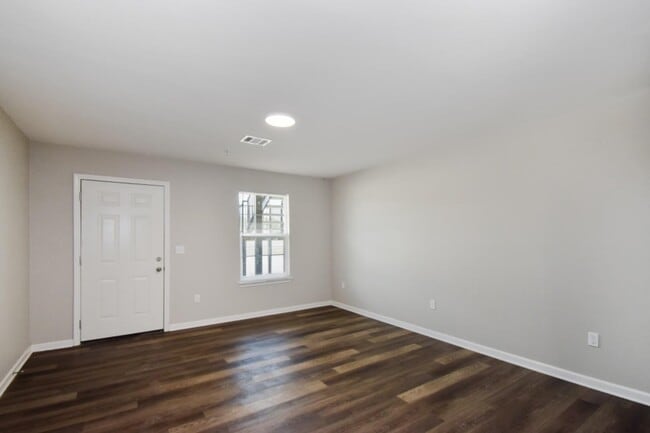 Building Photo - 7905 Gold Star