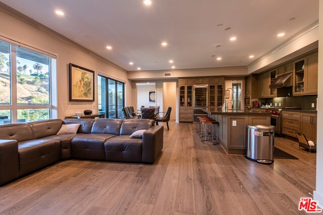 Building Photo - 12785 Bluff Creek Dr