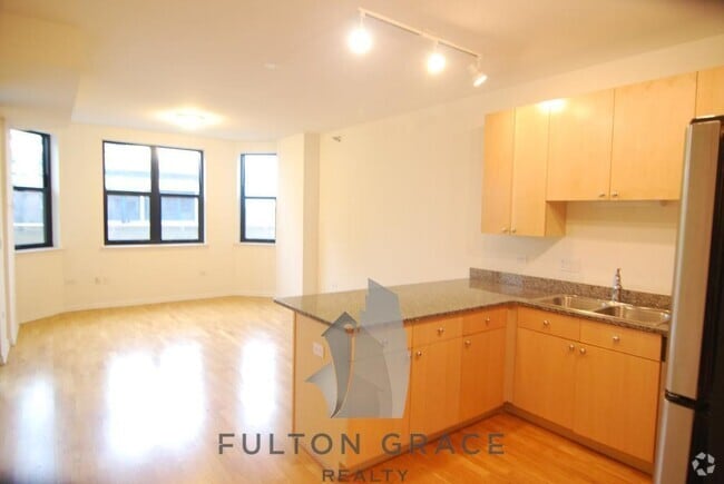 Building Photo - 1446 S Michigan Ave