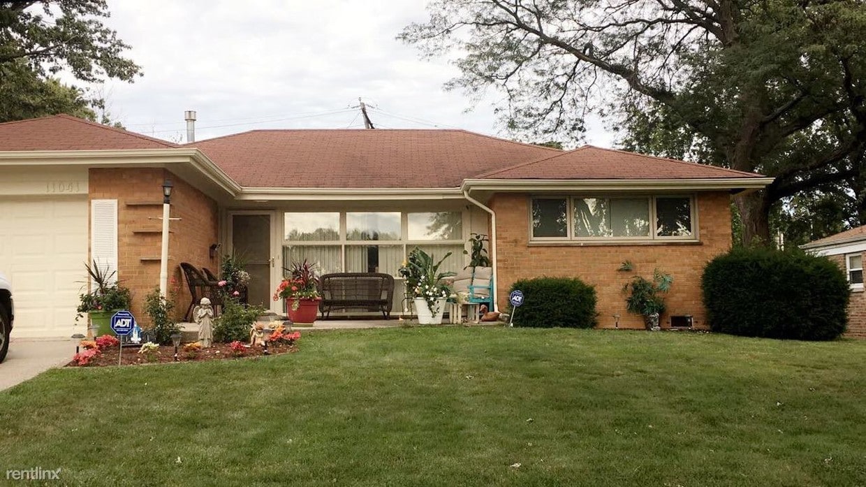 Primary Photo - 3 br, 1 bath House - 11041 S Keeler Ave