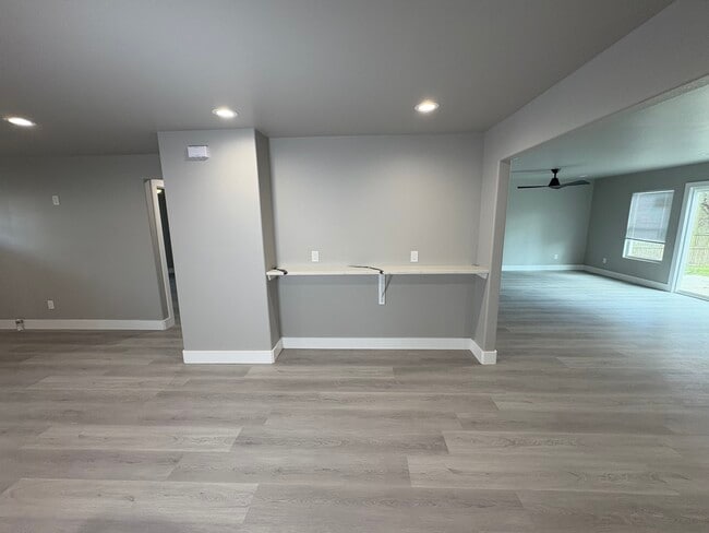 Building Photo - 112 Atkinson Dr